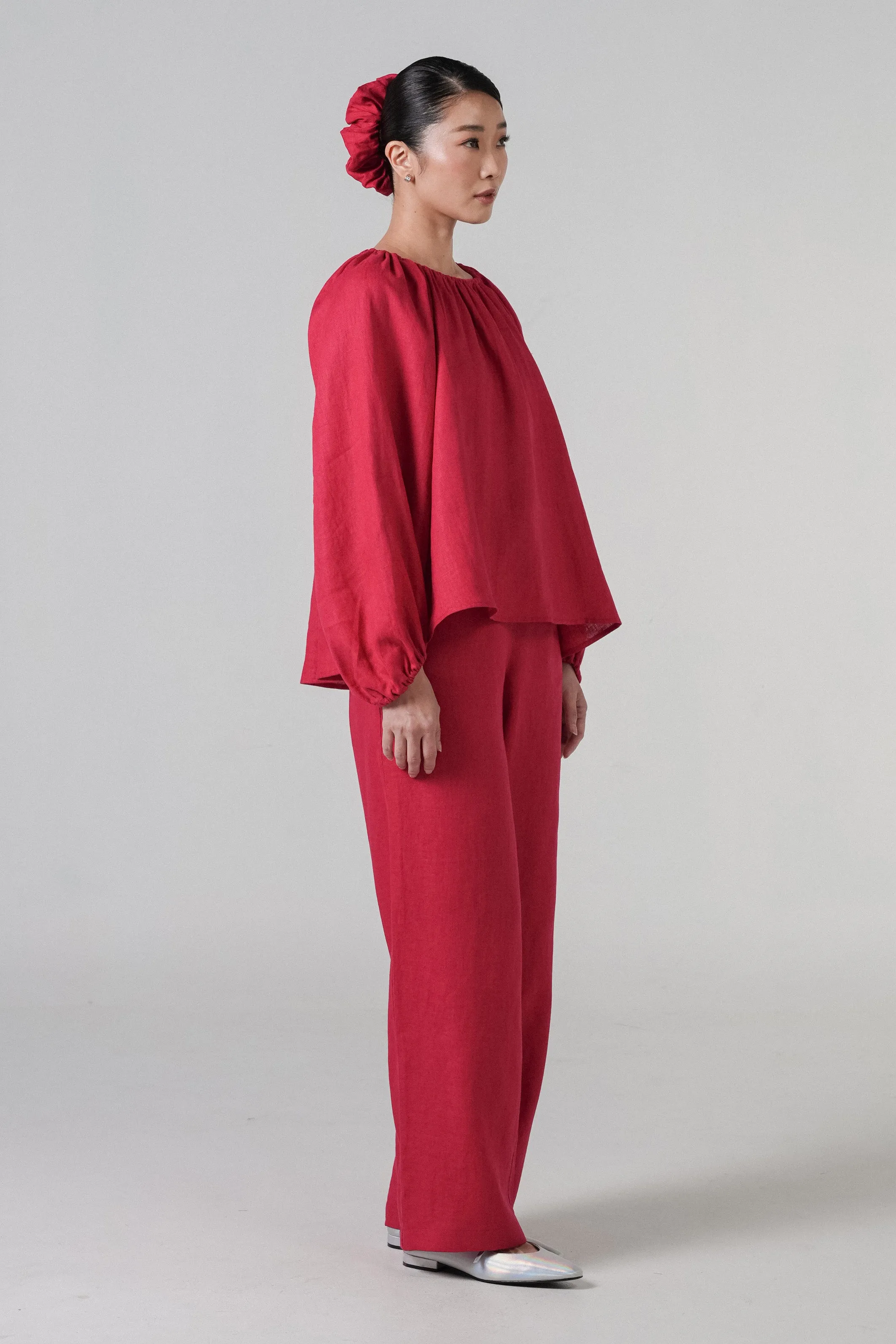 Avenue Linen Pants in Scarlet