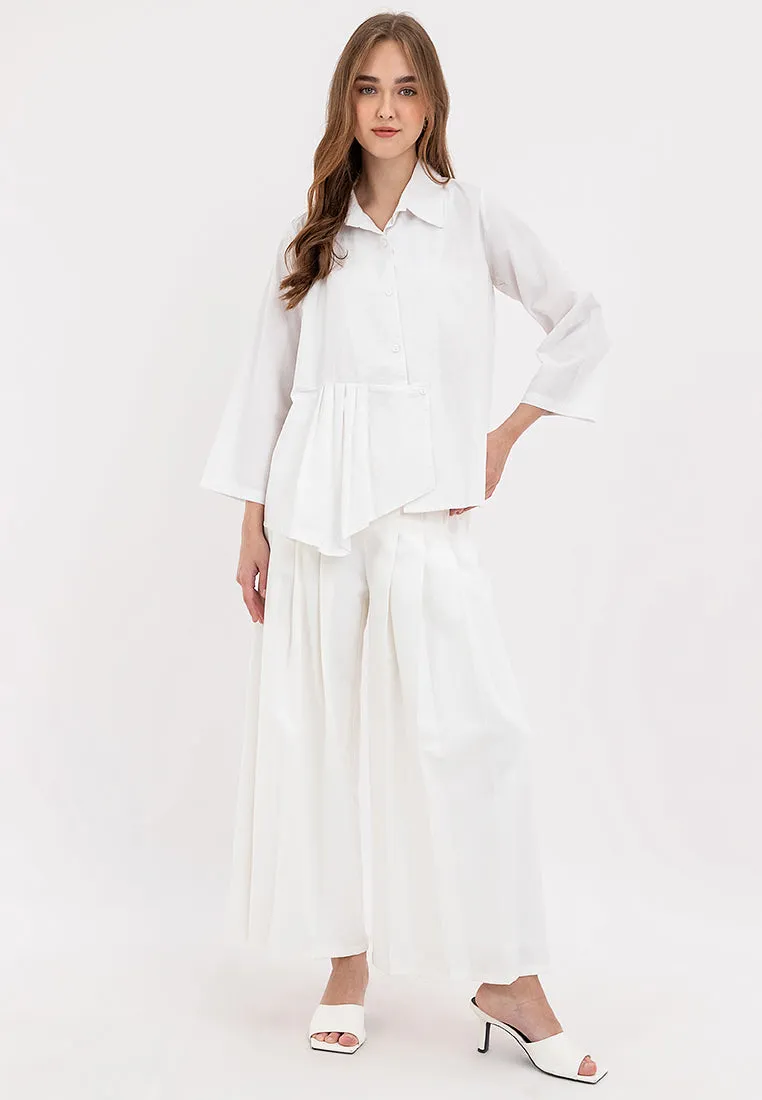 Juni Collared Neckline Pleated Hem Top