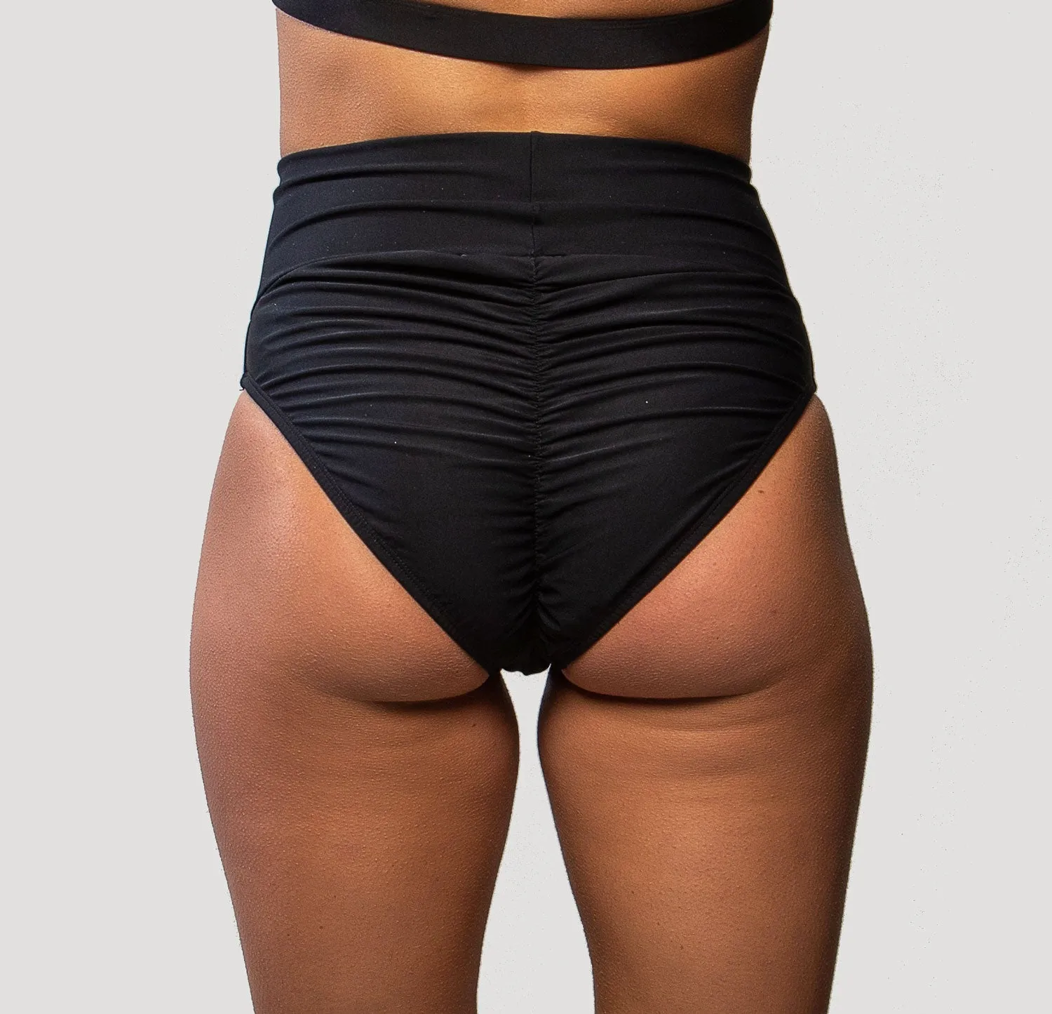 Queens Aria Cheeksters Shorts